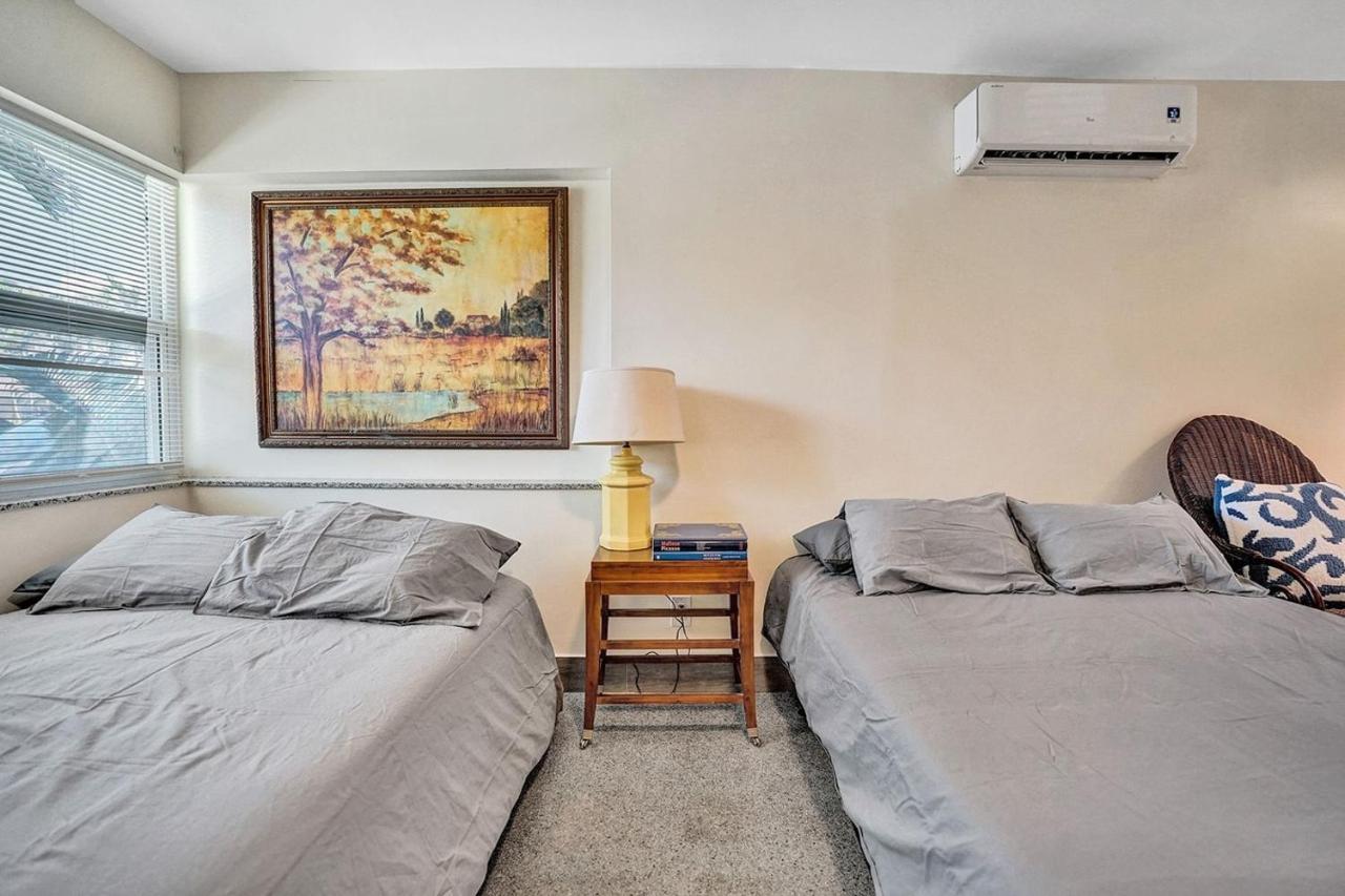 Appartamento Downtown Hollywood Holiday Retreat Dania Beach Esterno foto
