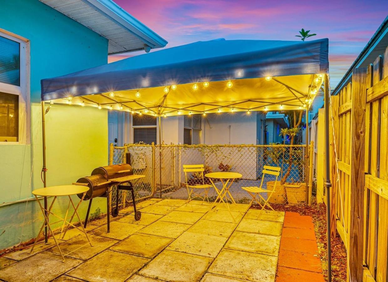 Appartamento Downtown Hollywood Holiday Retreat Dania Beach Esterno foto